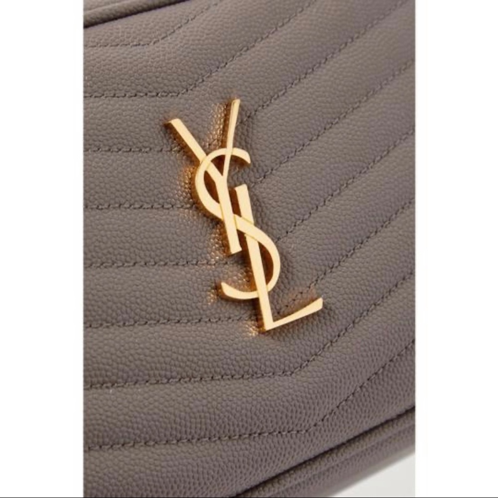 SOLD 🤍 LOU MINI QUILTED GRAIN DE POUDRE LEATHER - Picture 6 of 8
